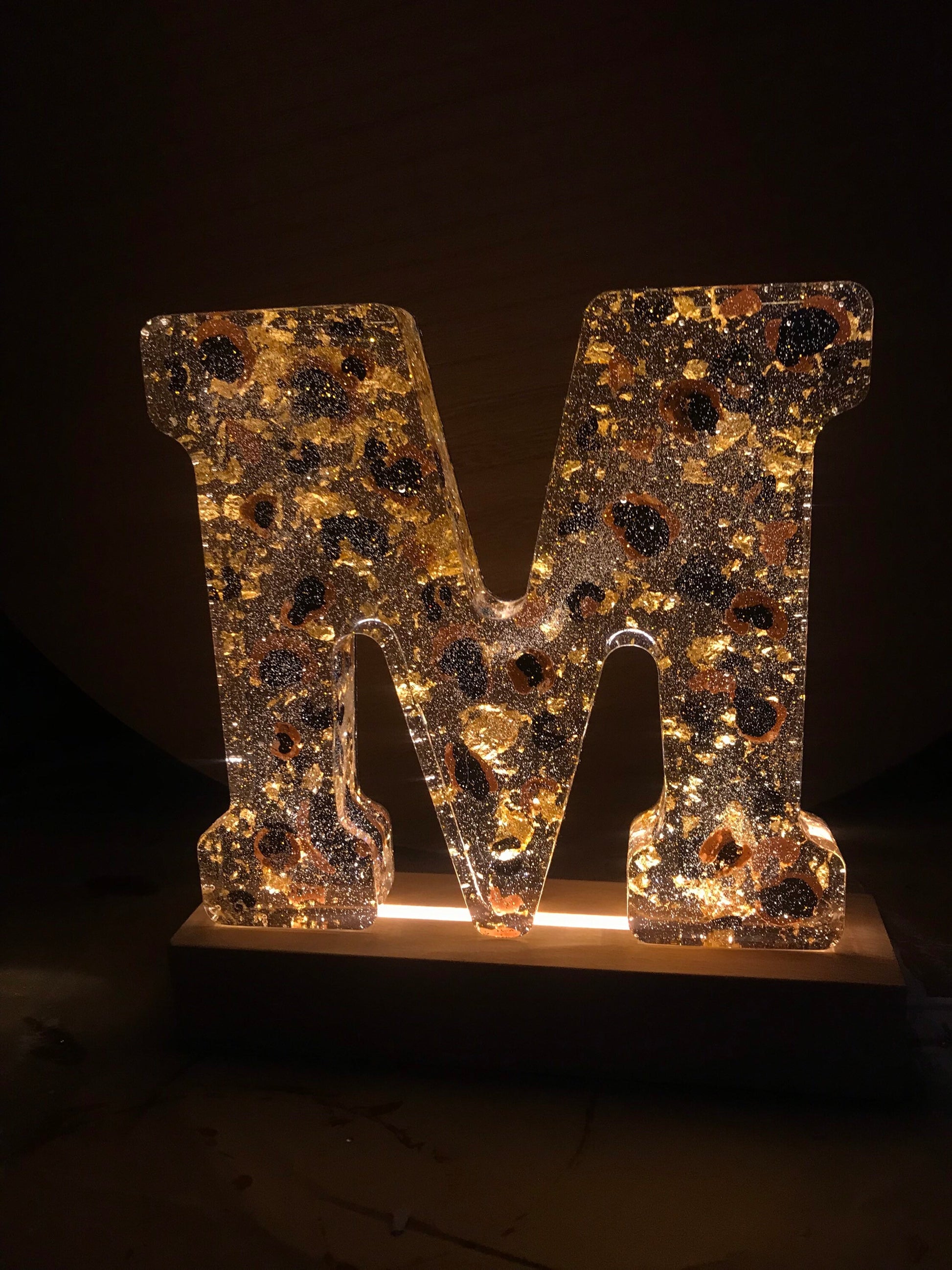 Customized Resin Epoxy Night Light Table Lamp with Lighted Base